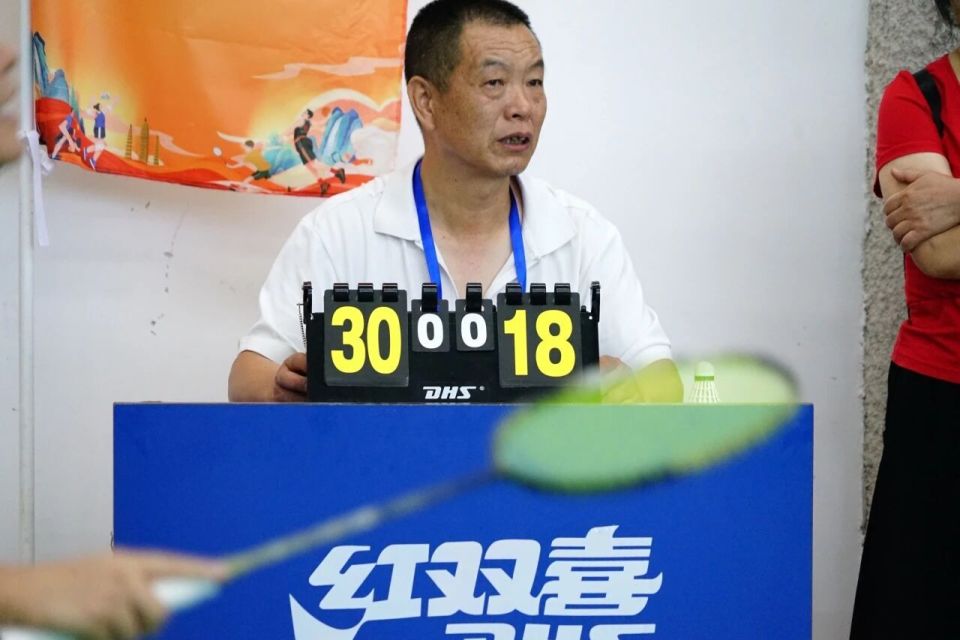 余支参赛队