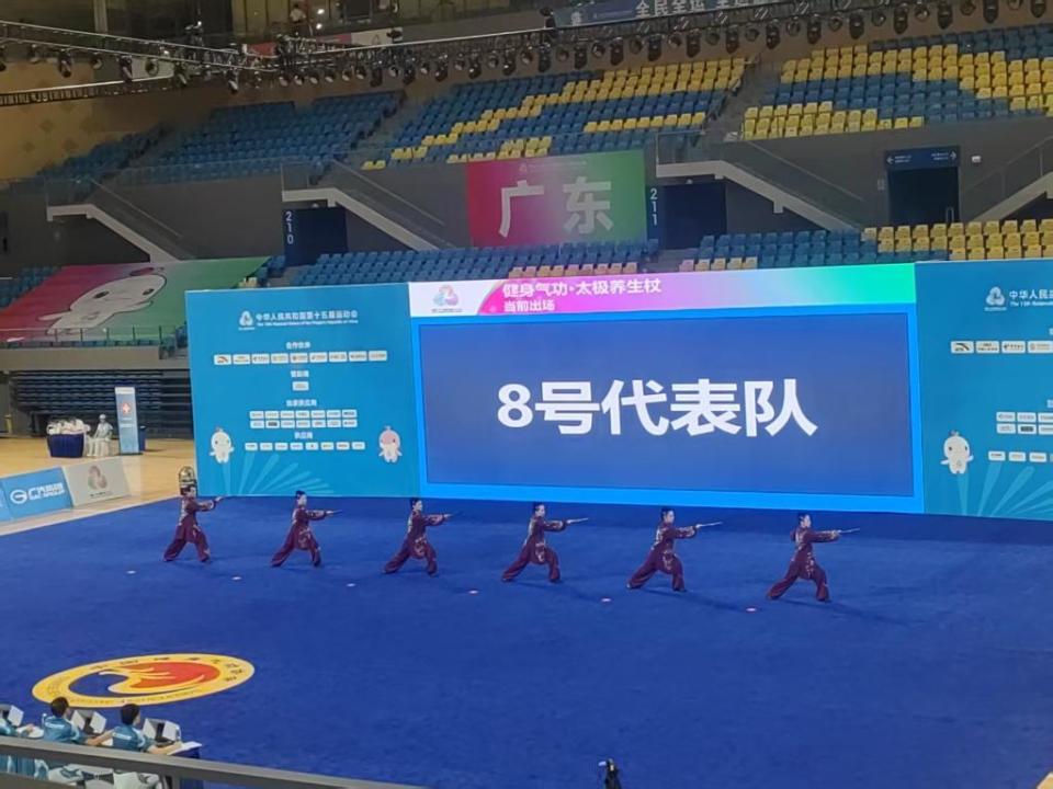 此次成绩的, 视频 此次成绩的, 视频