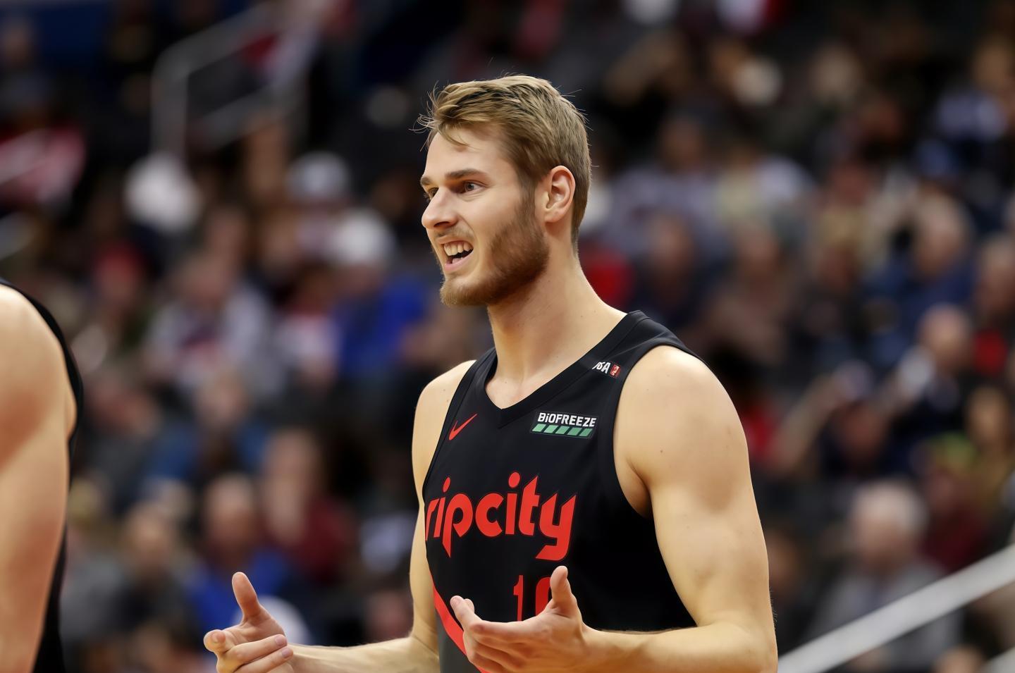 摆前锋, yid, 场比赛