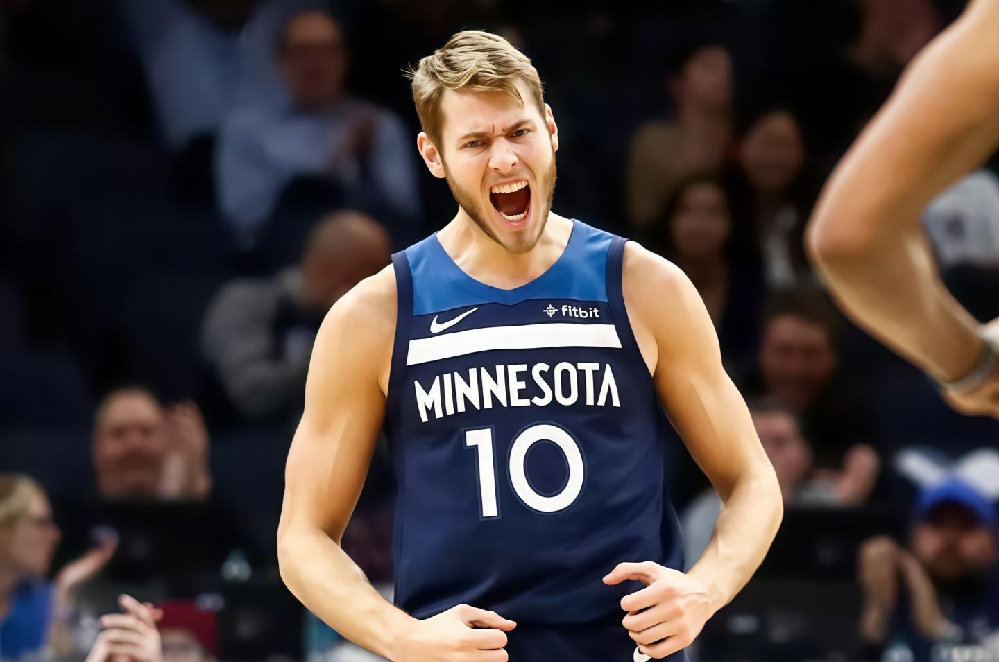 签下了一份, 本B联赛三