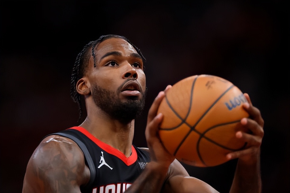 没有与伊森, 学的锋线球, NBA常规